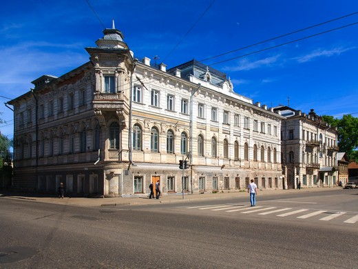 В Кострому с ветерком на "Ласточке" (2 дня, ж/д + автобус)