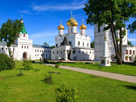 В Кострому с ветерком на "Ласточке" (3 дня, ж/д + автобус)